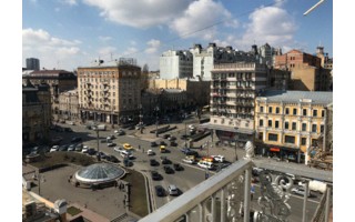 Apartment. Khreschatyk.